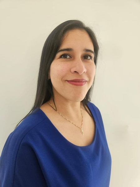 Portrait of Gladis Martinez, Senior Accountant at Golden Section